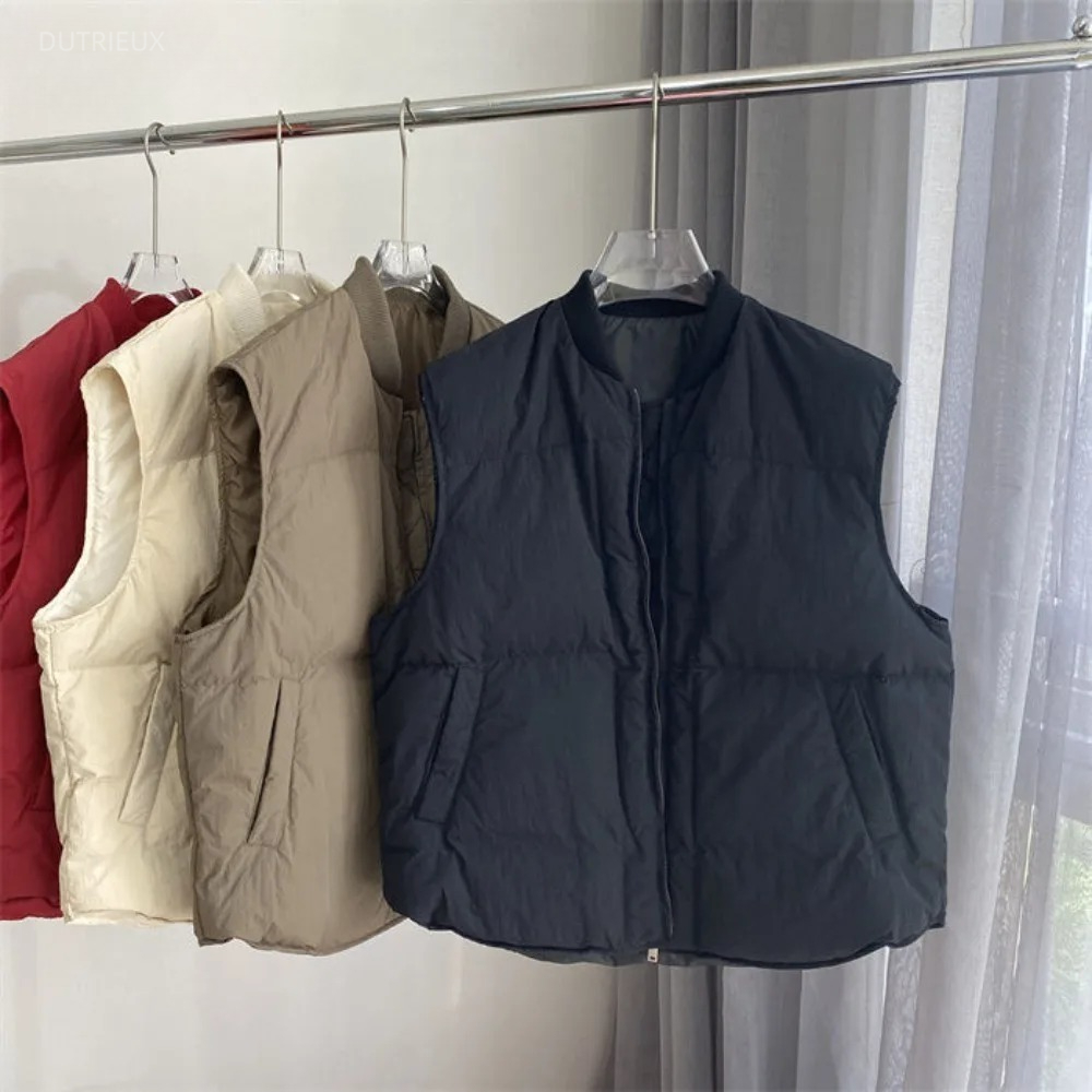 Winter Clothing Hong Kong - เสื้อกั๊กพาร์กาคอวีทรงวินเทจสไตล์เกาหลี ฮ่องกง สำหรับฤดูหนาว ปี 2026 แบบเรียบง่าย