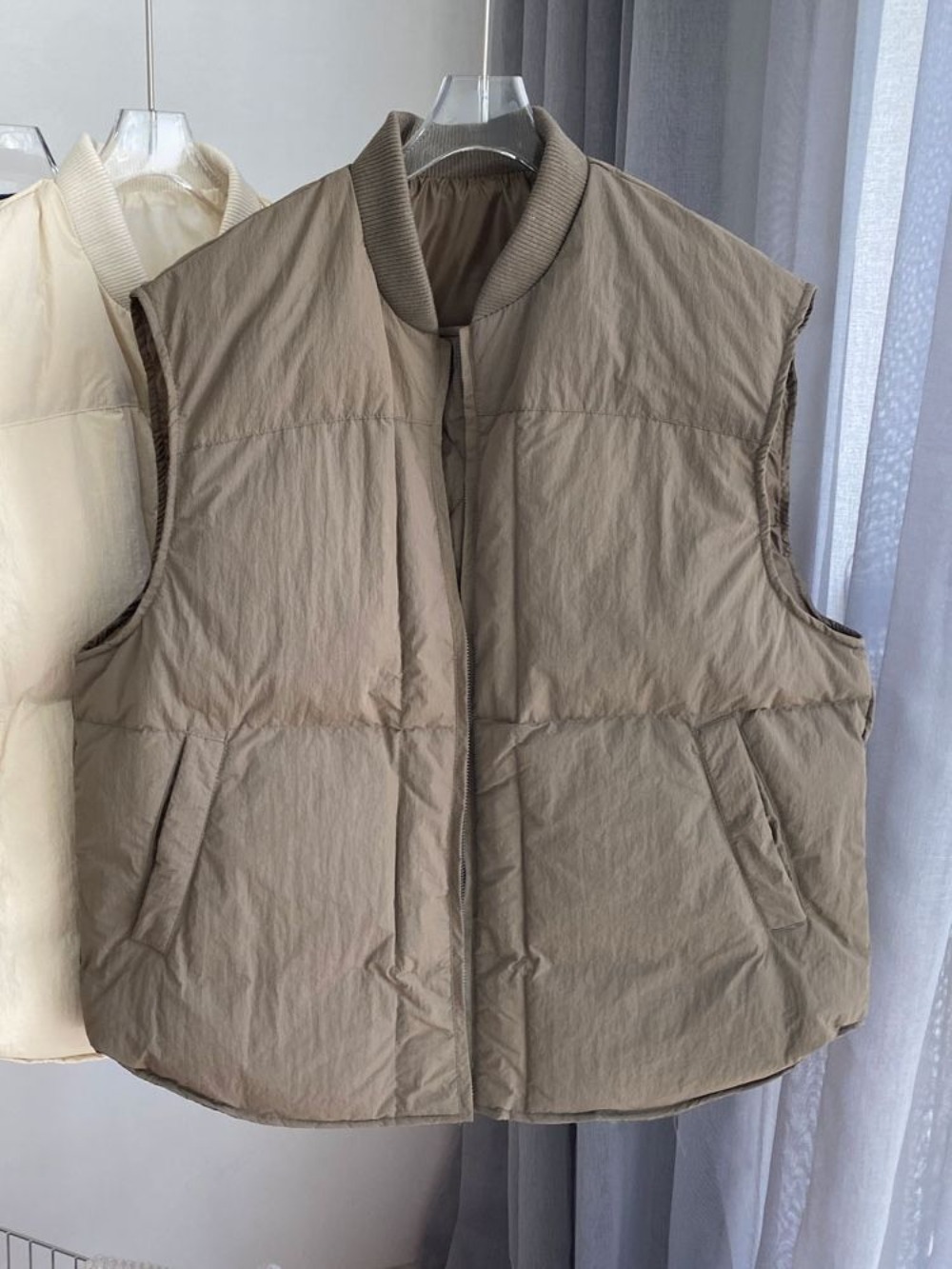 เสื้อกั๊กพาร์กาคอวีทรงวินเทจสไ - Winter Clothing Hong Kong บทวิจารณ์และราคา